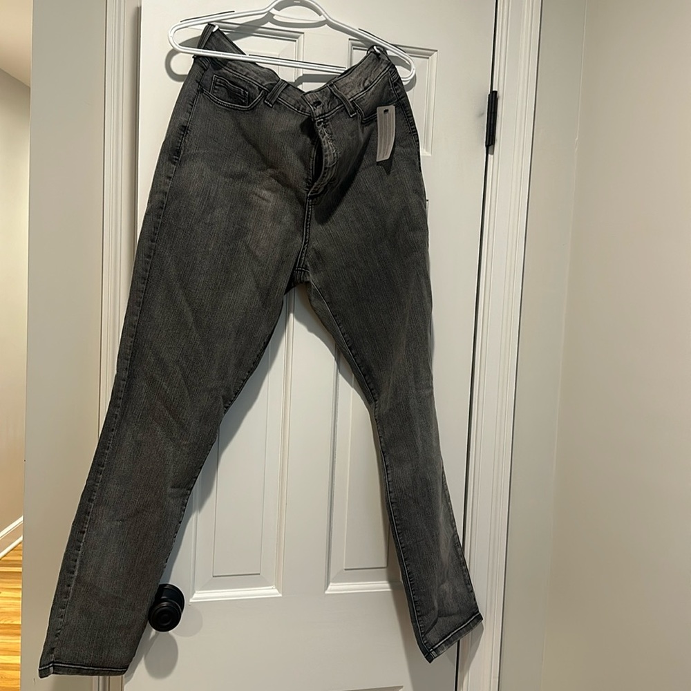 NYDJ Not Your Daughter’s Jeans size 14 Legging style, Gray. New with Tags.